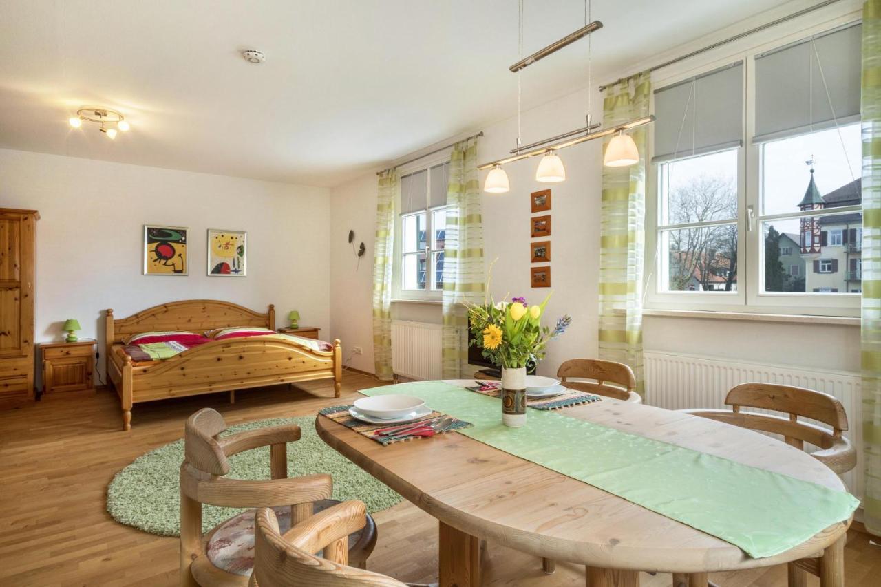 Ferienwohnung Am Schloss Heiligenborn Extérieur photo